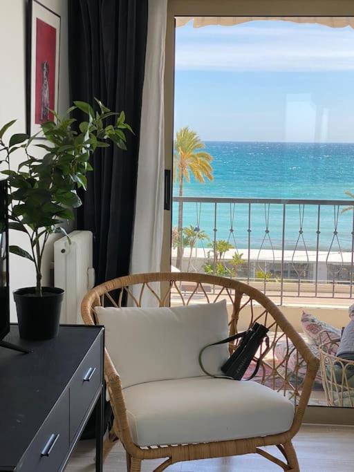 Le Garavan-Vue Mer-Plage-Clim-Terrasse Menton Kültér fotó
