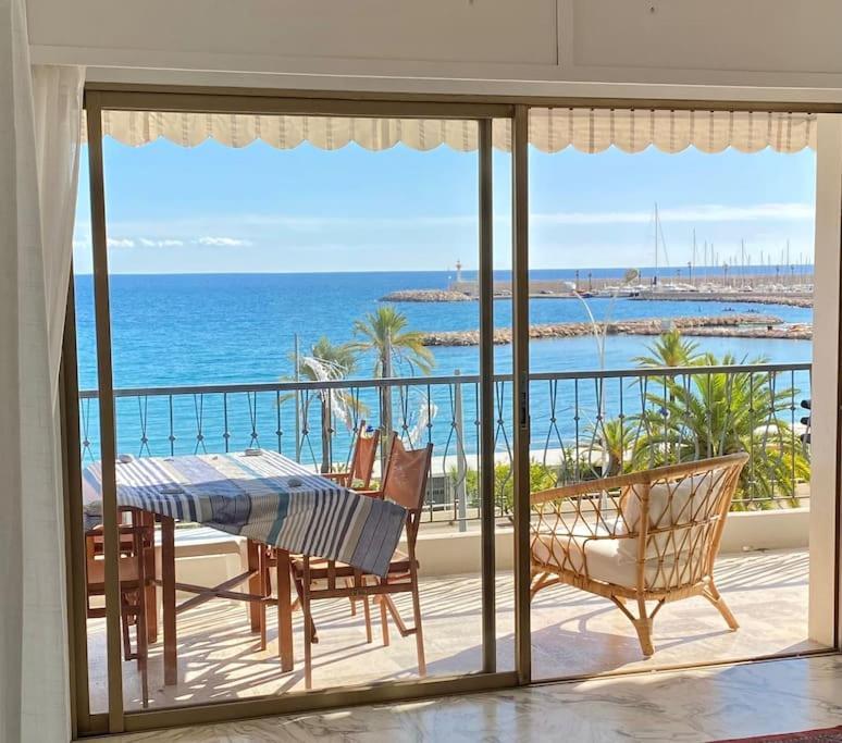 Le Garavan-Vue Mer-Plage-Clim-Terrasse Menton Kültér fotó